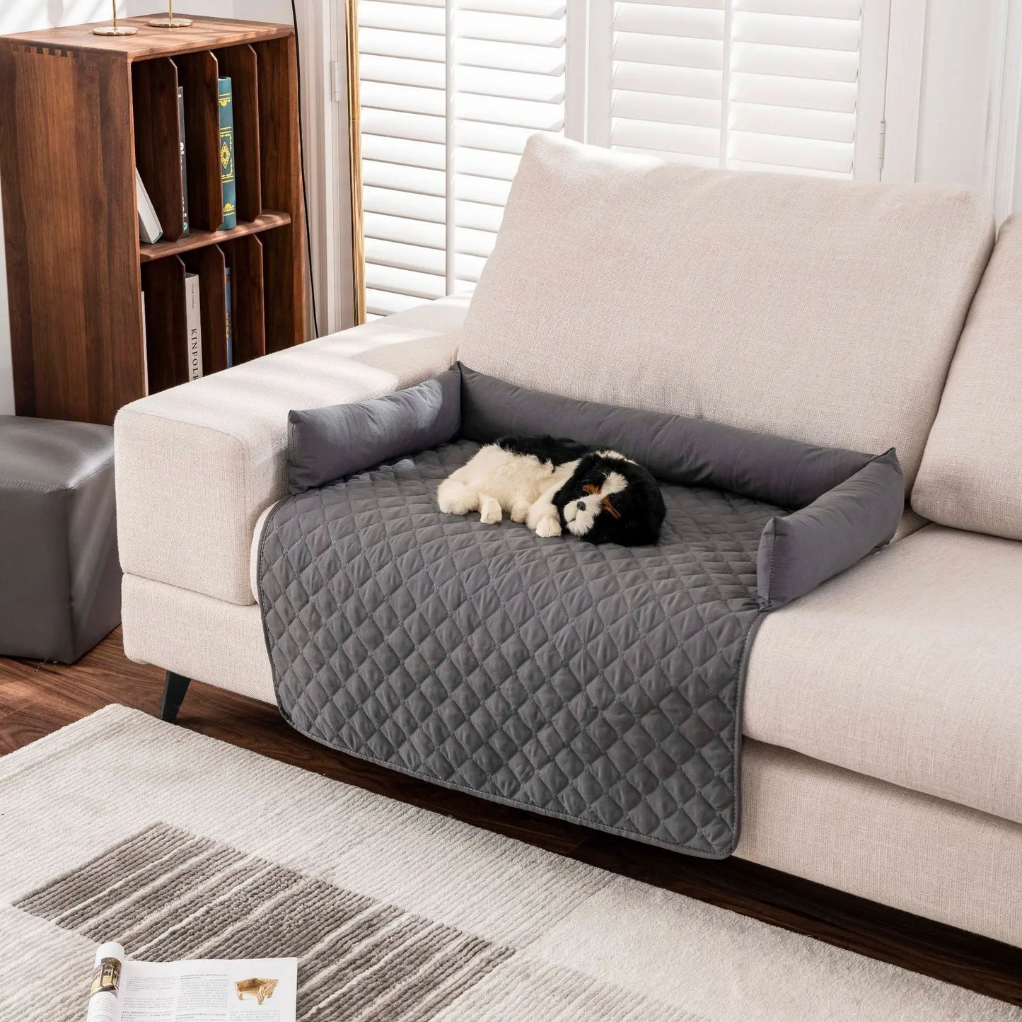 Luxury Pet Cat and Dog Sofa Bed Living Room Calming Folding Mattress Waterproof Cat and Dog Pet Mat All Season Universal Sofa