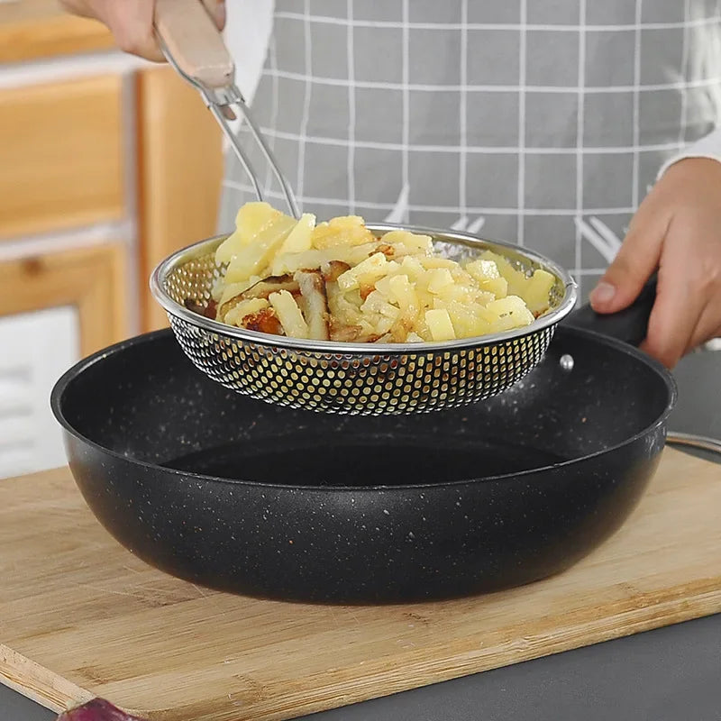 Stainless Steel Skimmer Handheld Wooden Handle Fried Food in The Kitchen Filter Strainer Multifunctional Kitchen Accessories